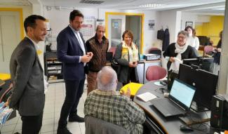 Les élus du Conseil départemental de l’Aisne à la rencontre des bénéficiaires du Pass numérique
