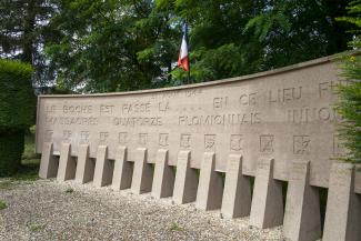 Monument aux fusillés de Plomion