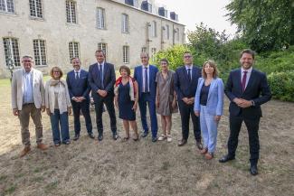 Photo de groupe du président et de ses vice-présidents 