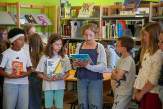 presentation des livres par les eleves de l'ecole
