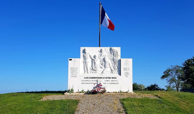 Monument en hommage aux résistants du B.O.A. - Villers-sur-Fère ©CD02