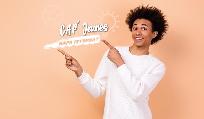 Jeune pointant une offre CAP Jeunes BAFA internat – dispositif du Département de l’Aisne pour financer le BAFA des jeunes