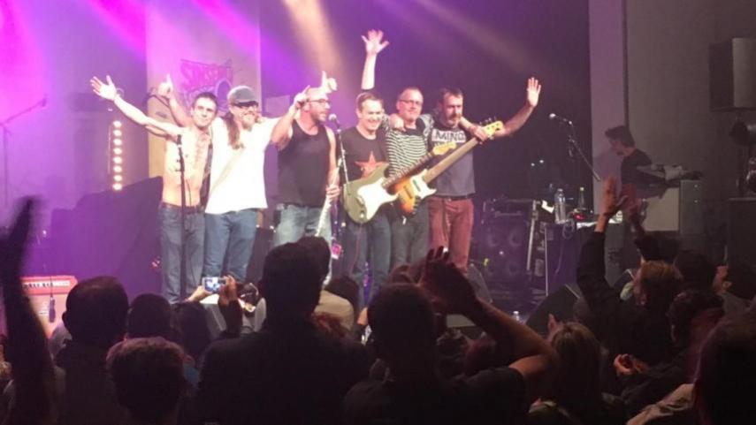 image les moitiés de cons